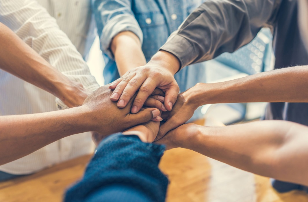 Hosanna Helps Community Group Fall 2026 logo